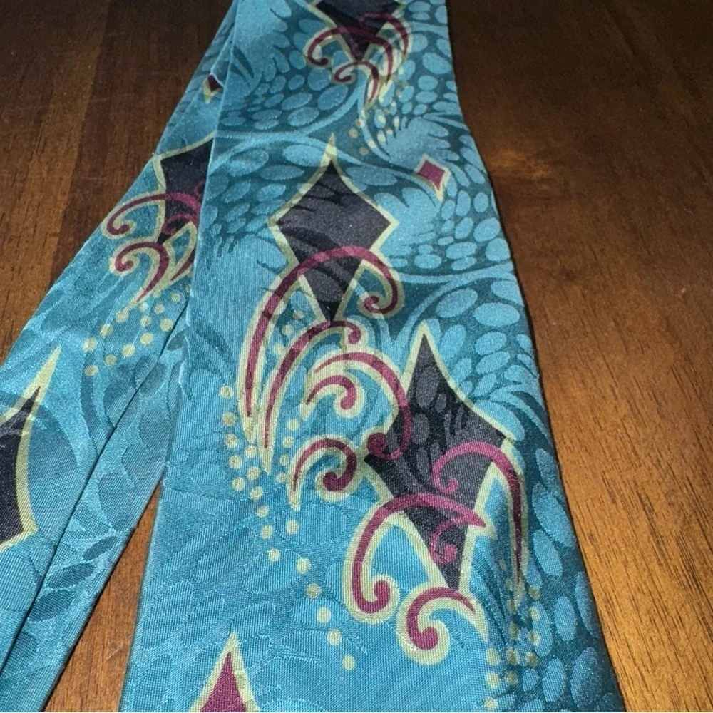 Screenplay by Martin Wong Mens Tie 100% Silk Abstract Teal Blue Diamond Retro